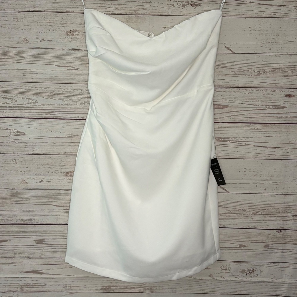 Lulus Festive Occasion White Ruched Strapless Bodycon Dress Size Medium NWT